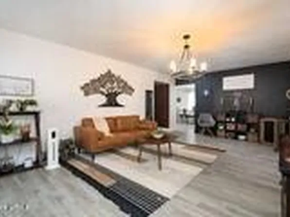2460 E ALPINE Avenue, Mesa, AZ 85204
