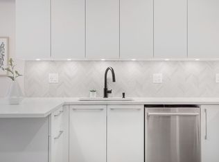 8 Winthrop St #202, Boston, MA 02128