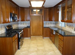 1725 W Escalon Ave, Fresno, CA