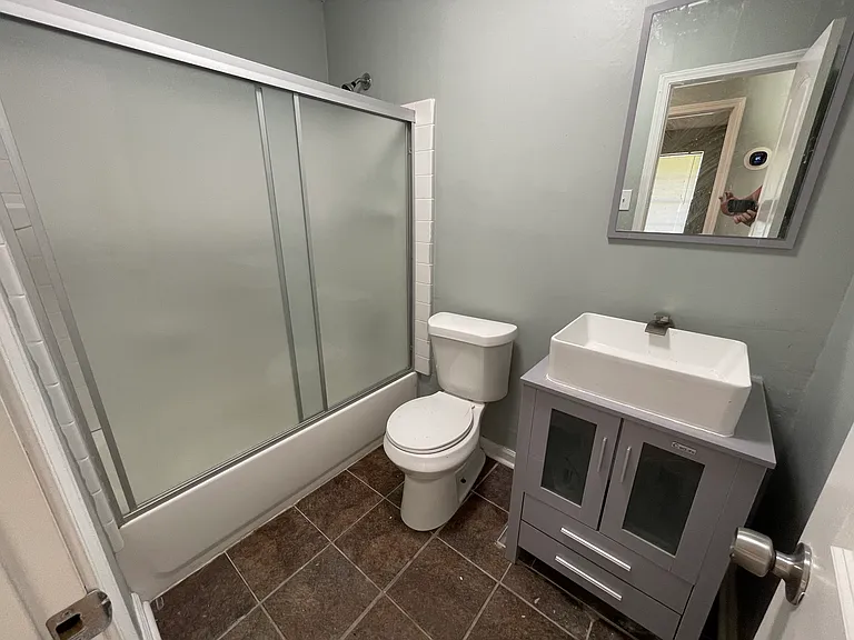 7500 Newcombe Dr — Photo 13