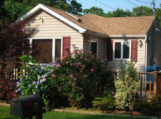 99 Seawanhaka Ave, Lake grove, NY 11755