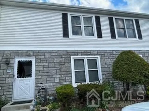 4605 Hana Rd, Edison, NJ 08817
