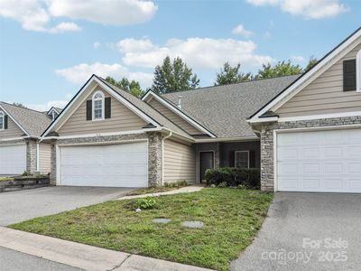 888 W Pointe Dr, Asheville, NC, 28806