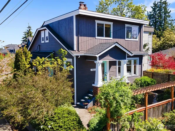 7622 15th Avenue NE, Seattle, WA 98115