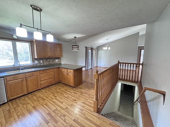 5th image of 303 E 56th St