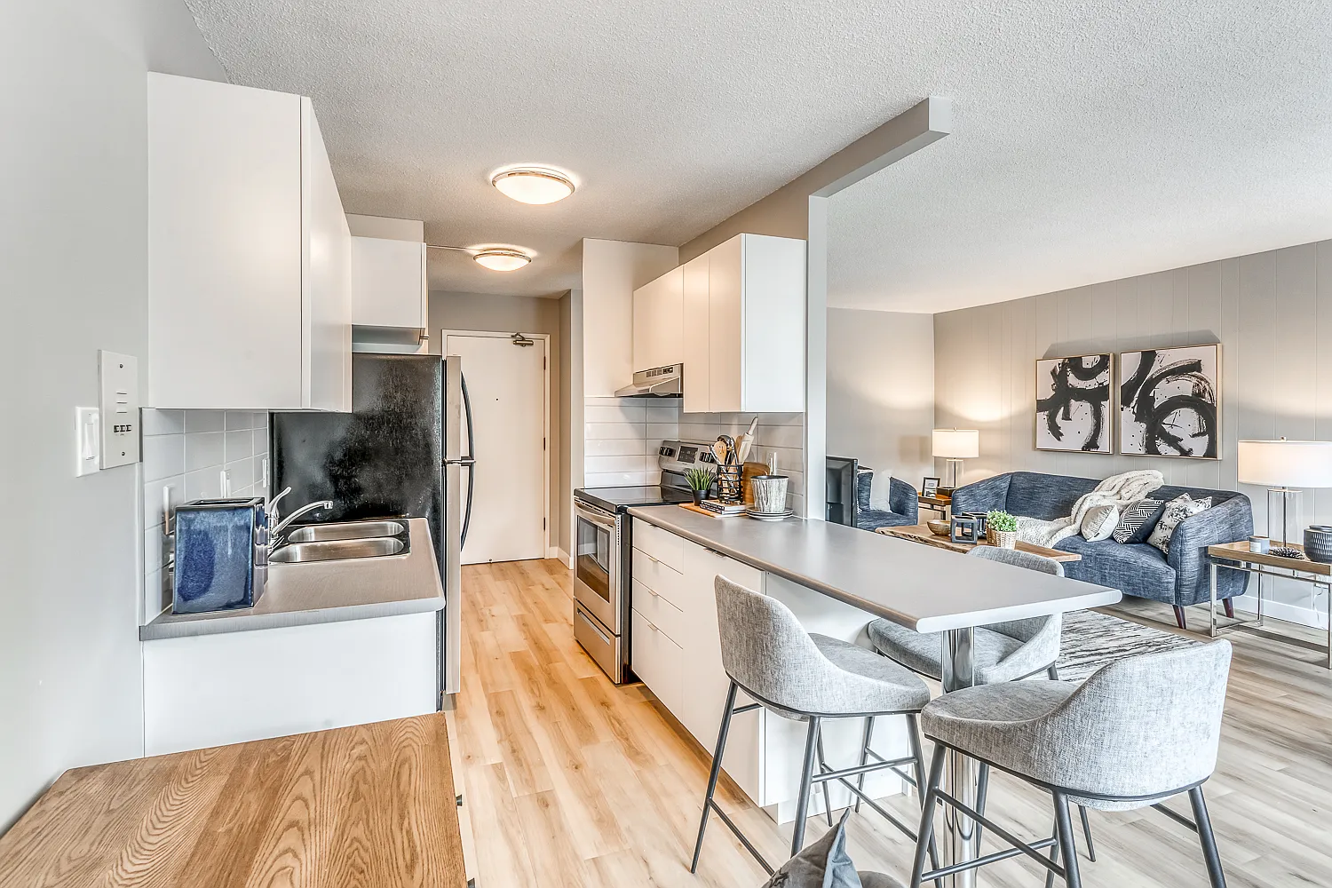 Garneau Place — Photo 4