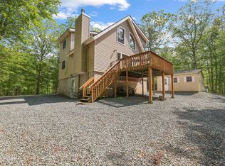 124 Maple Leaf Rd, Lackawaxen, PA 18435