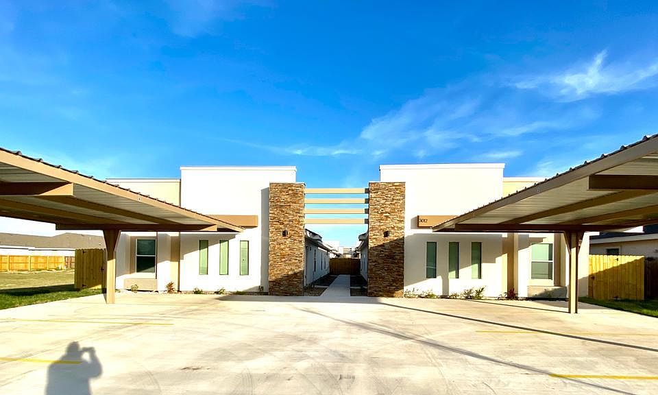 1st image of 1-2 Sabercat Ave #3-4