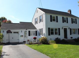 25 Arvesta St, Springfield, MA 01118