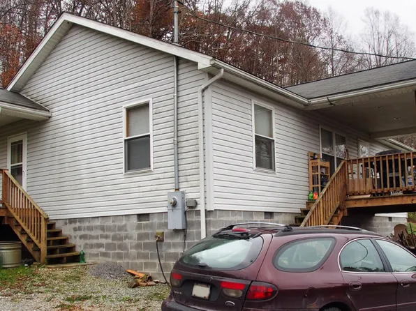 461 Elliott Ave, Belington, WV 26250