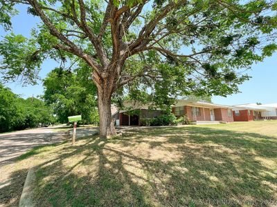 902 E Oklahoma Ave, Sulphur, OK, 73086