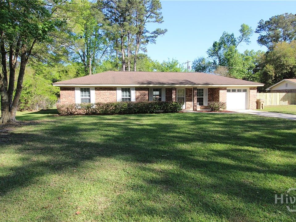 1st image of 46 Hermitage Dr