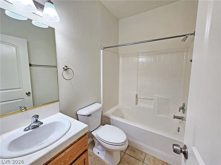 1041 S Marne Ct #4 — Photo 29