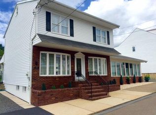 437 W Lloyd St, Shenandoah, PA 17976