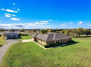 177 Country Place Ln, Van Alstyne, TX 75495