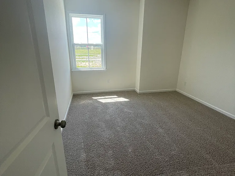 5760 Coulee Ln — Photo 6