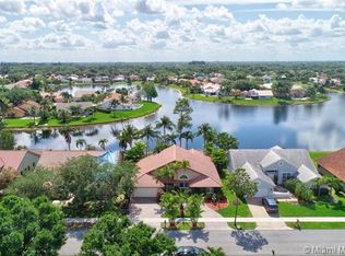 3114 Peachtree Cir, Davie, FL 33328