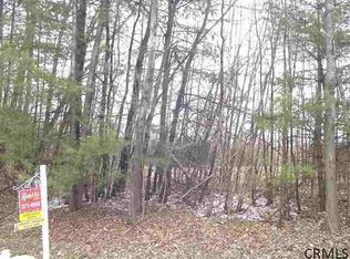 116 Gracemoore Rd, Saratoga Springs, NY 12866