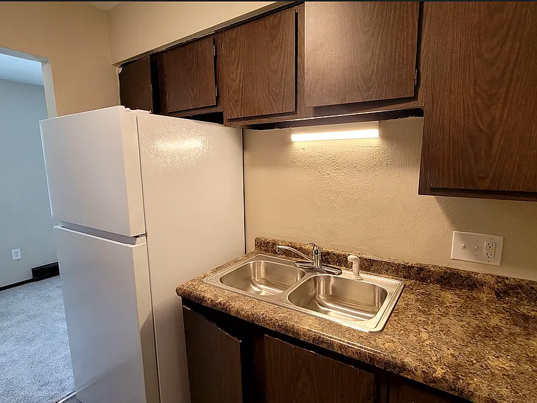 1285 Sanlor Avenue — Photo 9