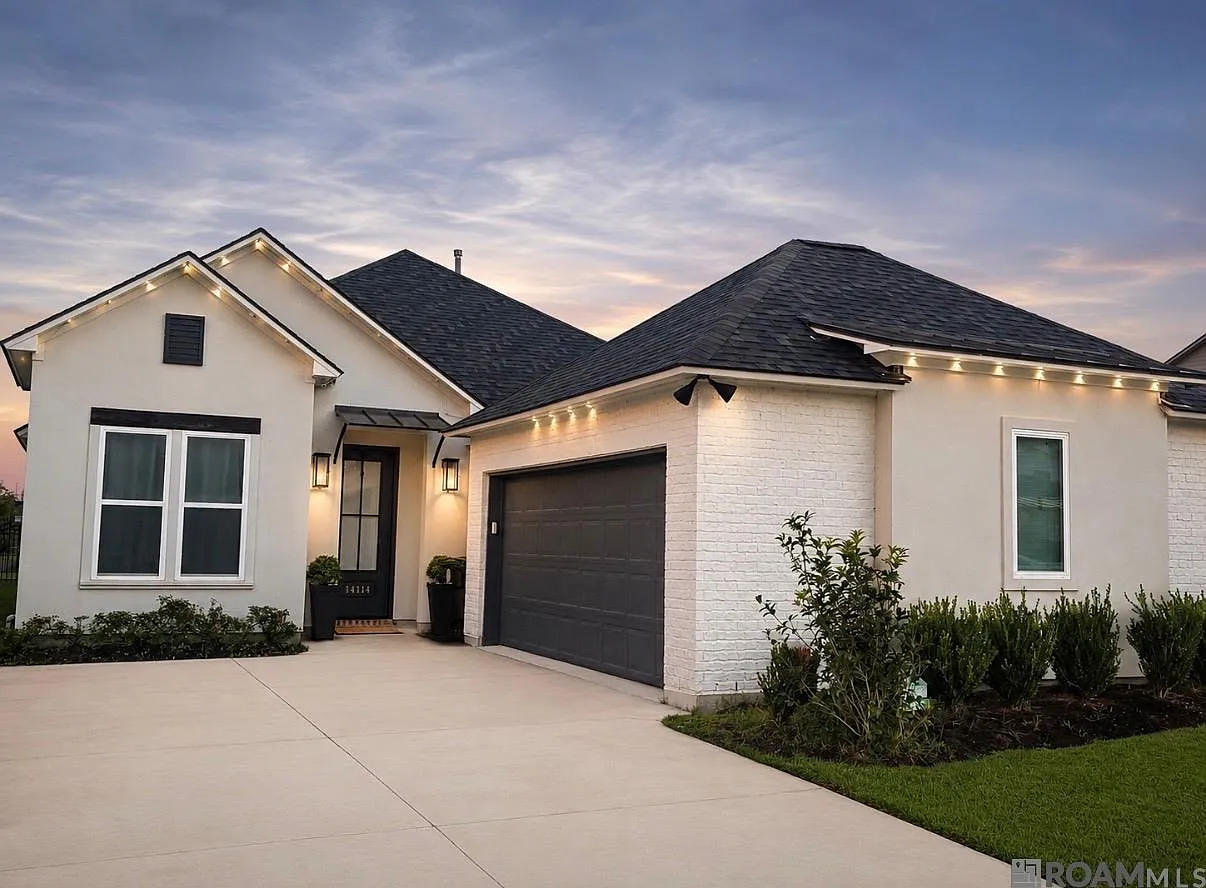 4 bed, 2069 sqft, $3,200 — Photo 2