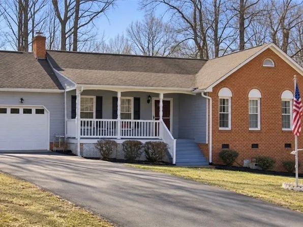 2301 Brookforest Rd, Midlothian, VA 23112