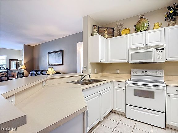 4th image of 15630 Ocean Walk Cir APT 102