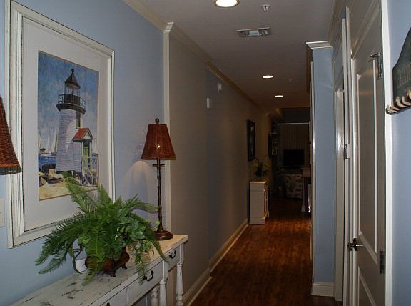 Entry/Foyer