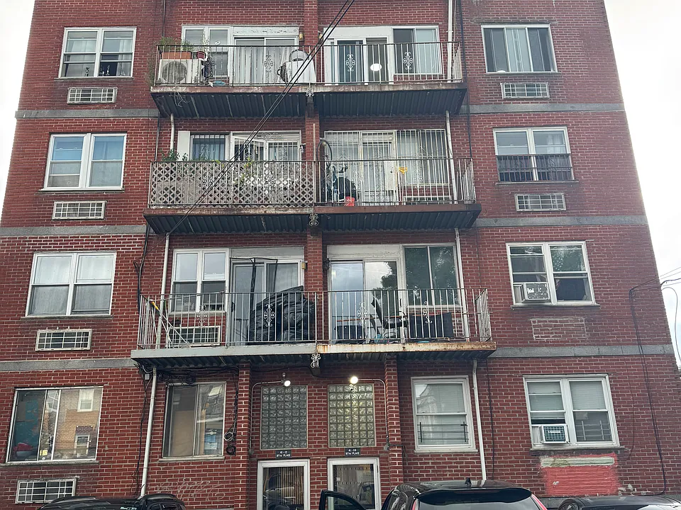 41-8 97th Pl #4C