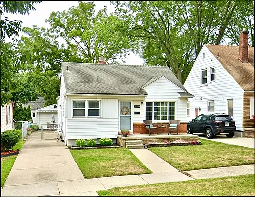21337 Audette St Photo 1
