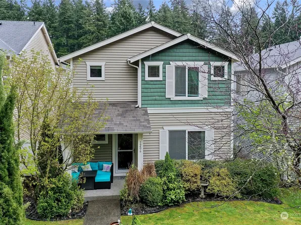 1206 Burnside Place, Dupont, WA 98327