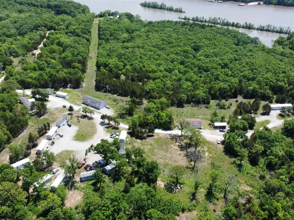 24736 State Highway B, Warsaw, MO 65355