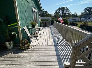 4010 Midgett Rd, Kitty Hawk, NC 27949