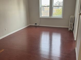 33 66th St #4B, West New York, NJ 07093