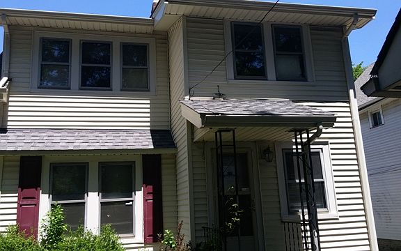 2nd image of 2711 Roanoke Ave