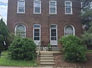 22 S 9th St, Belleville, IL
