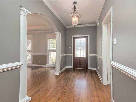 4th image of 11550 Metz Pl
