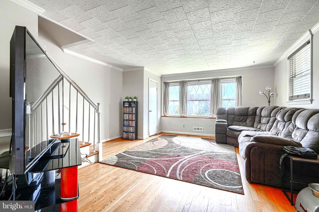 2829 Creston Rd, Baltimore, MD - View 5