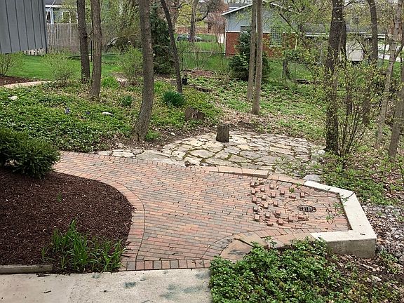 4th image of 741 Oakwood Dr