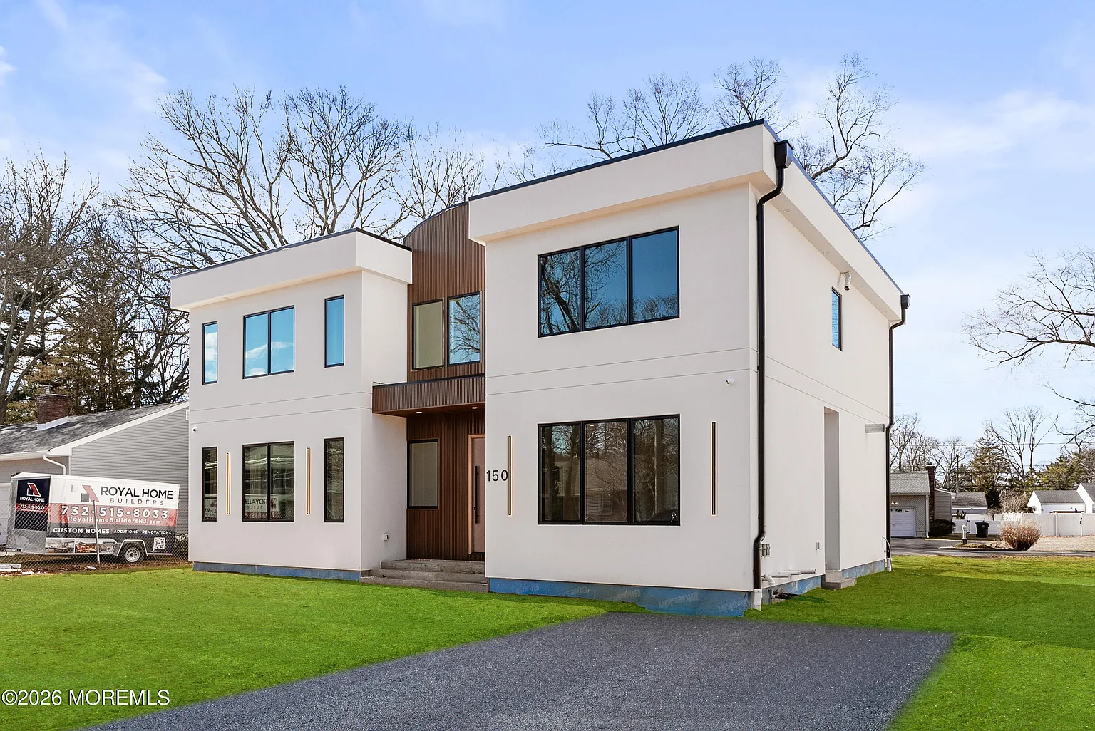 150 Ampere Ave photo 1