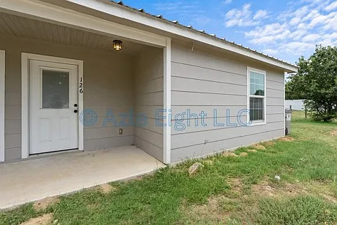 Azle 126 — Photo 2