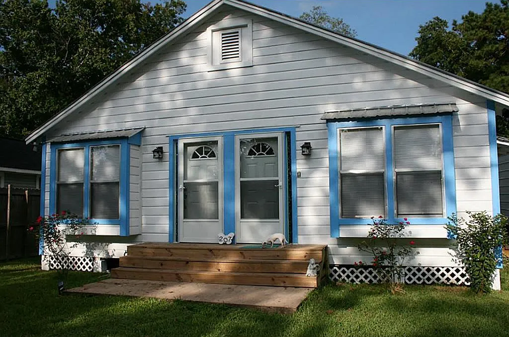 3 bed, 1116 sqft, $1,695 — Photo 1