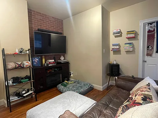 Rented by Compass | media 2