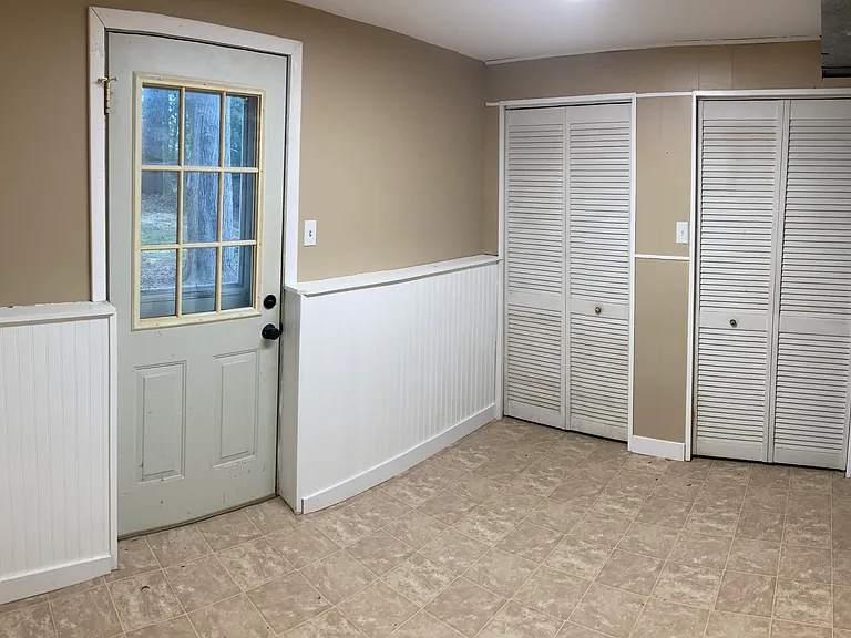 3913 Woodfield Rd — Photo 32