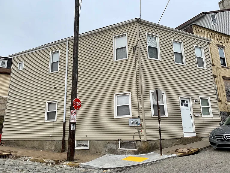 32 Wyoming St E #1 — Photo 5