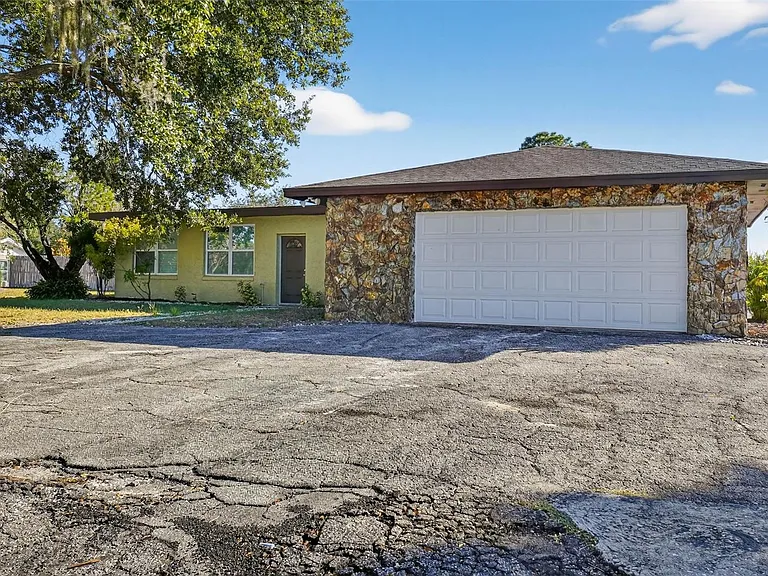 8812 Oakwood Dr — Photo 49