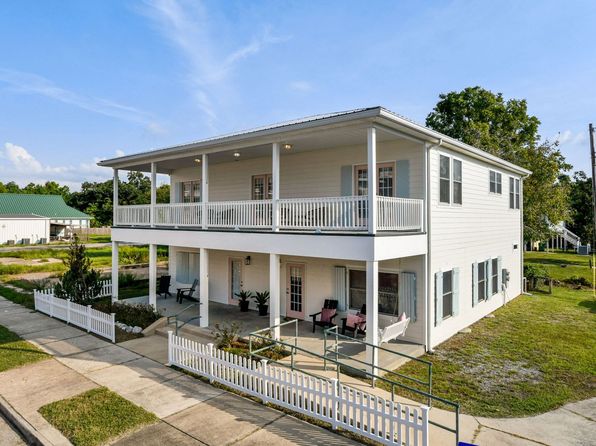 300 Coleman Ave