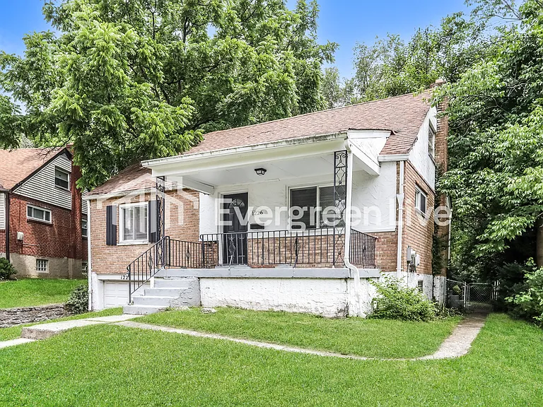 1226 Toluca Ct — Photo 2