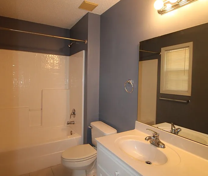 305 Trillium Ln — Photo 19