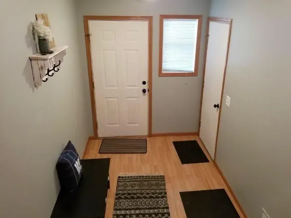3682 Abercrombie Ln, Stillwater, MN 55082