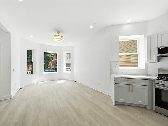3rd image of 7018 S Rhodes Ave